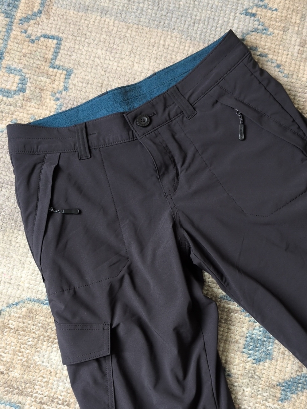 NWOT Eddie Bauer Women’s Petite Black Stretch Cargo Hiking Travel Pants